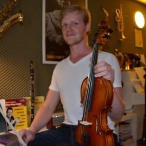 Unsere Schueler Christian Geigenunterricht Muenster Violinenunterricht Geigenschule 300x300 - Videos & Fotos